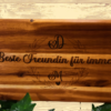 Frühstückbrettern mit Monogramme und Namen